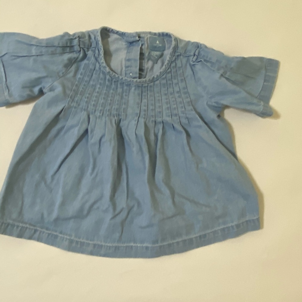 GAP Chambray denim top